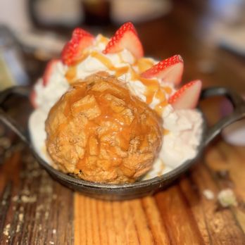 Parlor Pizza Bar - Wicker Park - Fried Ice Cream - Pizza Near Me - Chicago, Illinois Parlor Pizza Bar - Wicker Park - Fried Ice Cream - Pizza Near Me - Chicago, Illinois