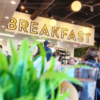 Hope Breakfast Bar - Eagan - Open seating area - Breakfast & Brunch Near Me - Eagan, Minnesota