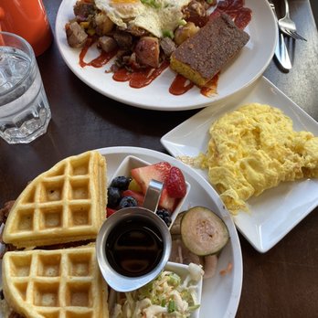 Four Friends Kitchen - Chicken n Waffles, Eggs, Brisket Hash - Southern Near Me - Denver, Colorado Four Friends Kitchen - Chicken n Waffles, Eggs, Brisket Hash - Southern Near Me - Denver, Colorado