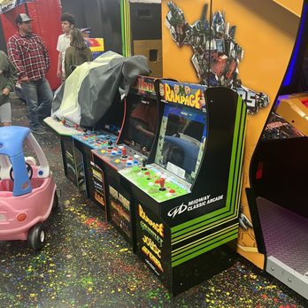 SA Fun Zone - More broken games - Arcades Near Me - San Antonio, Texas