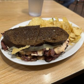 Cecils - Russian Reuben with chips - Delis Near Me - Saint Paul, Minnesota