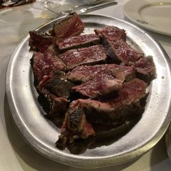El Novillo Precoz - T-Bonesteak