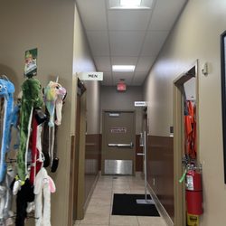 Road Ranger - Bathroom hallway