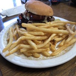 Victory Steakhouse - The barbecue burger