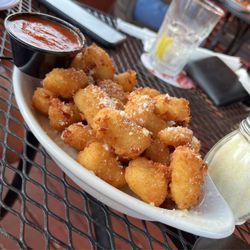 Firehouse Bar & Grill St. Louis - Cheese curds