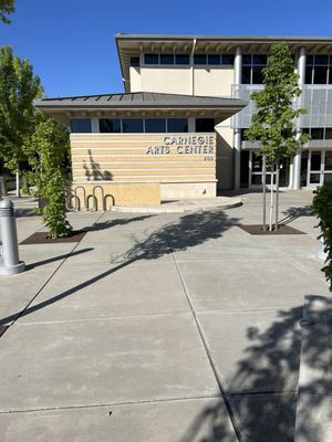 Carnegie Arts Center