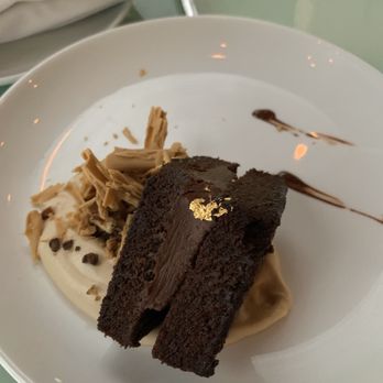 Swan - Tres chocolate - Modern European Near Me - Miami, Florida Swan - Tres chocolate - Modern European Near Me - Miami, Florida
