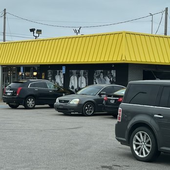 Waffle House - Breakfast & Brunch Near Me - Dickson, Tennessee