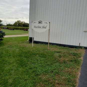 Dollinger Family Farm - Got a machine shed, it's better than the rest... - Pumpkin Patches Near Me - Channahon, Illinois