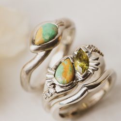 Dillon Rose - His and hers wedding ring set in white gold with turquoise and diamond