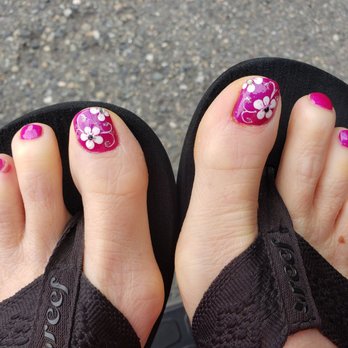 CK Nails - Beautiful summertime pedicure - Nail Salons Near Me - Renton, Washington