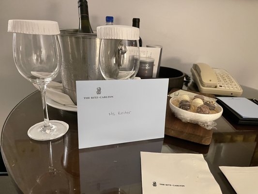 The Ritz-Carlton Naples, Tiburón by null