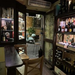 Cesaretto - Interior. So cozy.