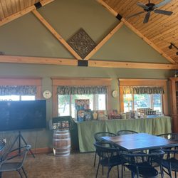 Schulze Vineyards & Winery