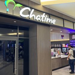Front of store~