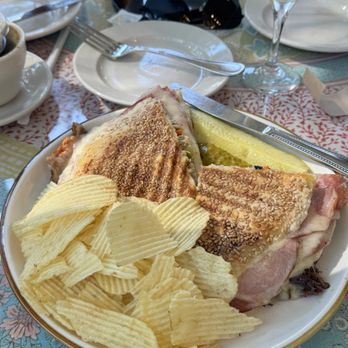 Cafe Jefferson - Cajun/Creole Near Me - New Iberia, Louisiana