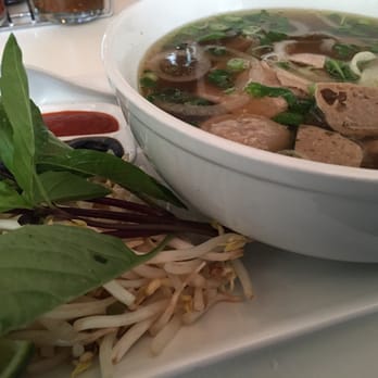 Basilic Vietnamese Grill - Combination Phô - Vietnamese Near Me - North Miami, Florida Basilic Vietnamese Grill - Combination Phô - Vietnamese Near Me - North Miami, Florida