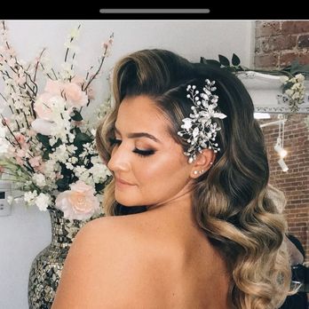 Acacia Salon - The inspo picture I sent them and they confirmed they could accomplish. - Hair Salons Near Me - Snoqualmie, Washington Acacia Salon - The inspo picture I sent them and they confirmed they could accomplish. - Hair Salons Near Me - Snoqualmie, Washington
