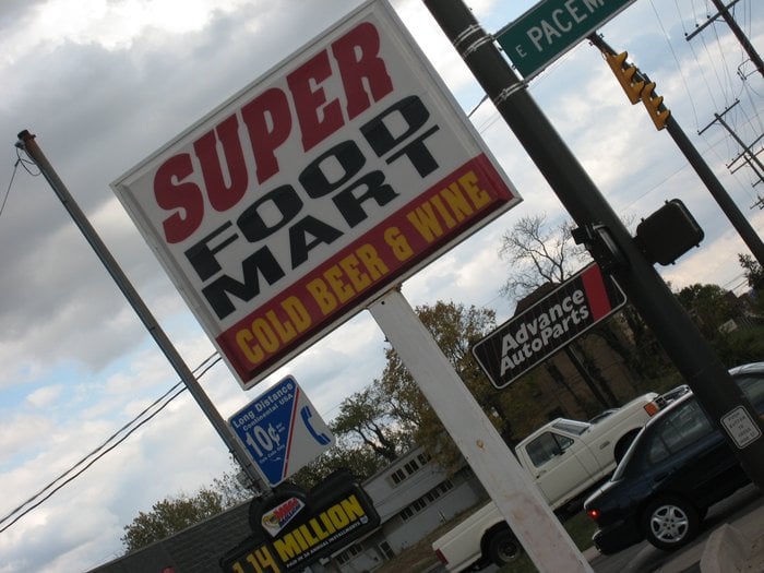 SUPER FOOD MART Updated September 2024 3166 N High St, Columbus