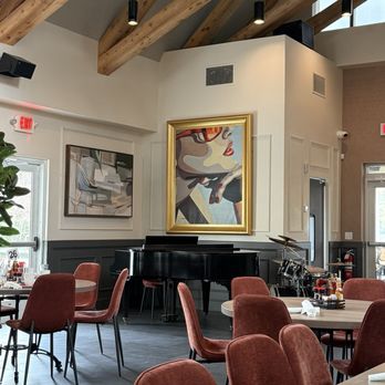 Uptown Bistro - Piano area - Seafood Near Me - Myrtle Beach, South Carolina