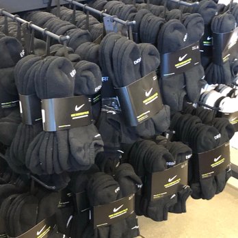 nike store downtown long beach