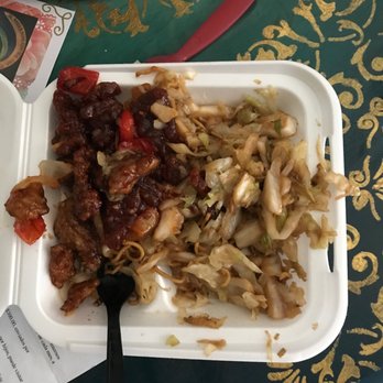 Panda Express - Ordered the chow main and got nothing but the bottom of the bowl must Likely of cabbage! That not chow main - Chinese Near Me - Coeur D Alene, Idaho