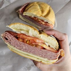 Donnie Mac's Deli on 4th - Zep