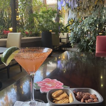 The Lounge - Lounges Near Me - Los Angeles, California The Lounge - Lounges Near Me - Los Angeles, California