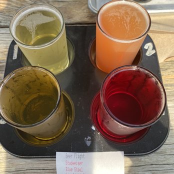 Somewhere in Particular Brewing - Brewpubs Near Me - Columbus, Ohio