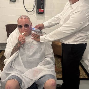 Hazlett's Barber shop - Cut sublimes, hair backstage at the concert. - Barbers Near Me - Canandaigua, New York Hazlett's Barber shop - Cut sublimes, hair backstage at the concert. - Barbers Near Me - Canandaigua, New York