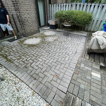 Melvin R Power Washing - Before - Pressure Washers Near Me