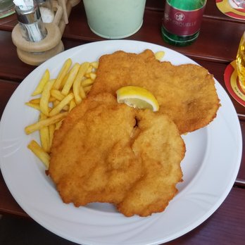 Gasthaus Reinthaler - The lovely Schnitzel - Austrian Near Me - Vienna, 9