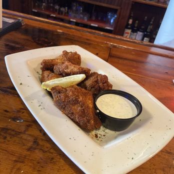 Buzzard Billy's - Cajun Bone-in Wings - American Near Me - La Crosse, Wisconsin