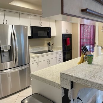 Signature Design Center - Before - galley kitchen with one access point - General Contractors Near Me - Anaheim, California Signature Design Center - Before - galley kitchen with one access point - General Contractors Near Me - Anaheim, California
