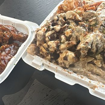 Dav's HotSpot - Loaded Rasta Pasta with a side of honey garlic chicken wings! Absolutely delicious! - Italian Near Me - Mississauga, Ontario Dav's HotSpot - Loaded Rasta Pasta with a side of honey garlic chicken wings! Absolutely delicious! - Italian Near Me - Mississauga, Ontario