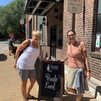 Bluewood Brewing - Breweries Near Me - St. Louis, Missouri