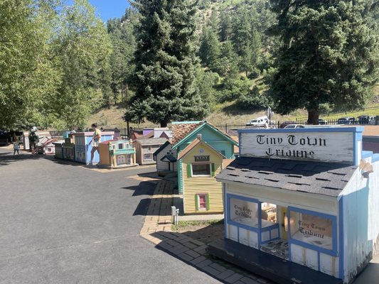 Tiny Town & Railroad by null