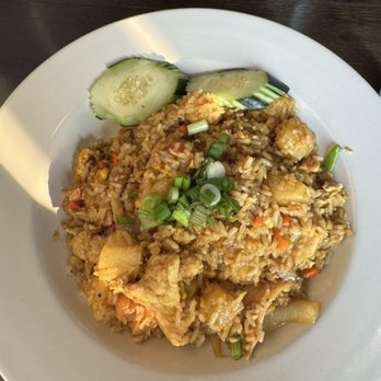 Dillon Thai restaurant - Pineapple curry fried rice - Thai Near Me - Dillon, Colorado Dillon Thai restaurant - Pineapple curry fried rice - Thai Near Me - Dillon, Colorado