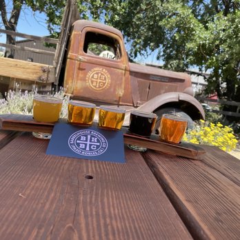 BarrelHouse Brewing Co - Outdoor seating - Breweries Near Me - Paso Robles, California BarrelHouse Brewing Co - Outdoor seating - Breweries Near Me - Paso Robles, California