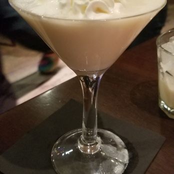 Dube's - Vanilla bean martini - Seafood Near Me - Salem, Massachusetts