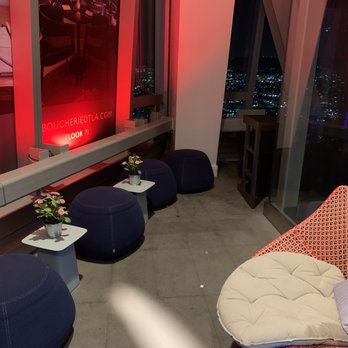 Spire 73 - Waiting area until being seated - Cocktail Bars Near Me - Los Angeles, California