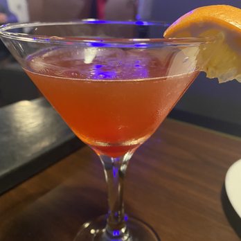 Umaii - Manhattan - Sushi Bars Near Me - Wilmington, North Carolina Umaii - Manhattan - Sushi Bars Near Me - Wilmington, North Carolina