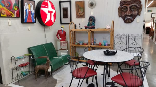 Lula B's Oak Cliff Vintage Shop by null