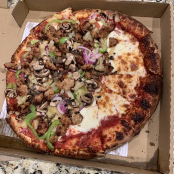 First Class Pizza - 1/2 combo 1/2 pineapple, mushroom, onion and pepperoni. They put all the topping on one side and stated I made the mistake when ordering. - Pizza Near Me - Irvine, California First Class Pizza - 1/2 combo 1/2 pineapple, mushroom, onion and pepperoni. They put all the topping on one side and stated I made the mistake when ordering. - Pizza Near Me - Irvine, California