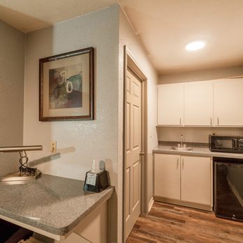 High Five Inn By OYO Killeen - Hotels Near Me - Killeen, Texas High Five Inn By OYO Killeen - Hotels Near Me - Killeen, Texas