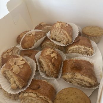 Honeyhands LA - Delicious - Custom Cakes Near Me - Santa Clarita, California