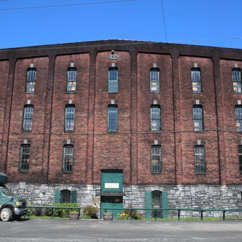 Buffalo Trace Distillery - Distilleries Near Me - Frankfort, Kentucky