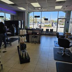 Universal Hair Salon
