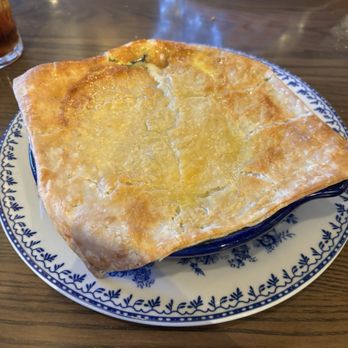 Cracker Barrel - Pot pie........edible - Southern Near Me - Ridley Park, Pennsylvania