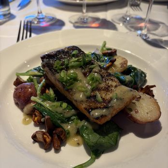 Mustards Grill - Grilled fish of the day - Alaskan salmon w/ fingerling potatoes, spinach and mushroom. - New American Near Me - Napa, California